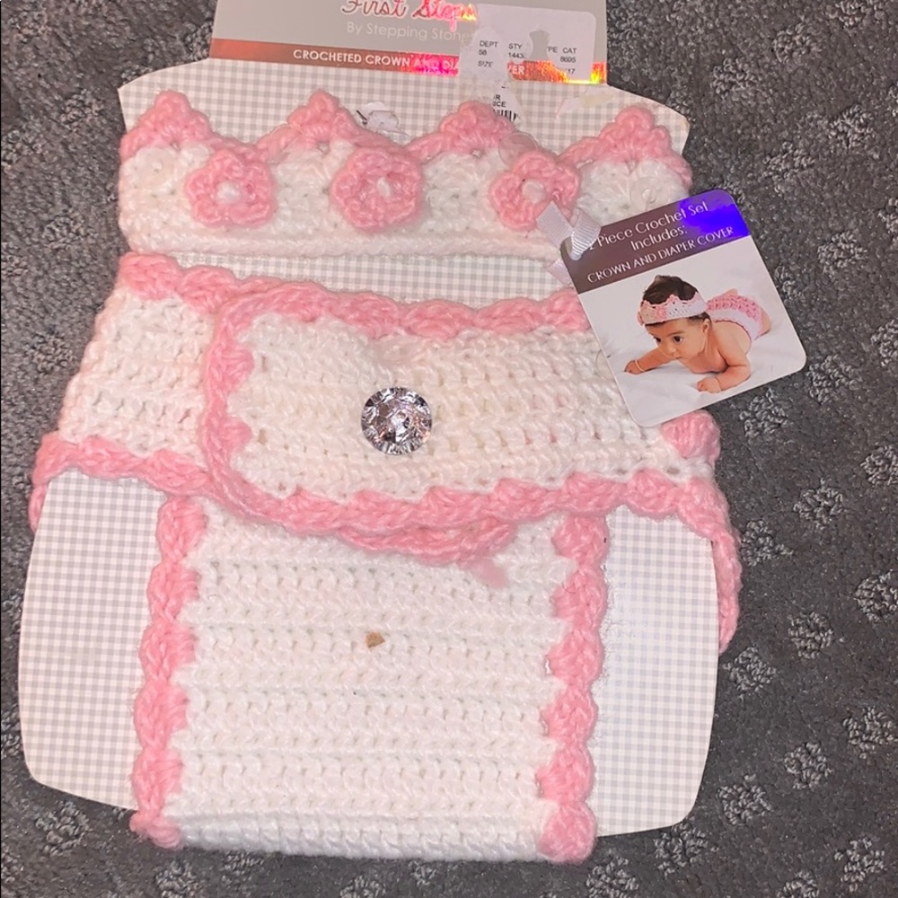 ⭐️ 3/$21 Newborn crochet crown diaper cover